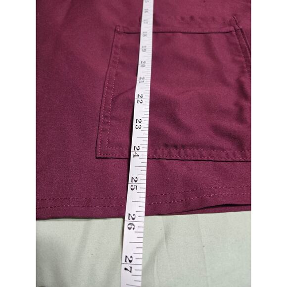 Medcouture medium plum scrub top with pockets - Picture 9 of 9